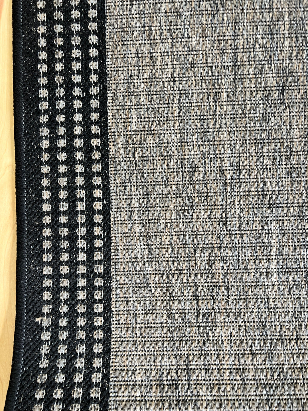 Seaspray Block Natural Grey 67 x 230 cm