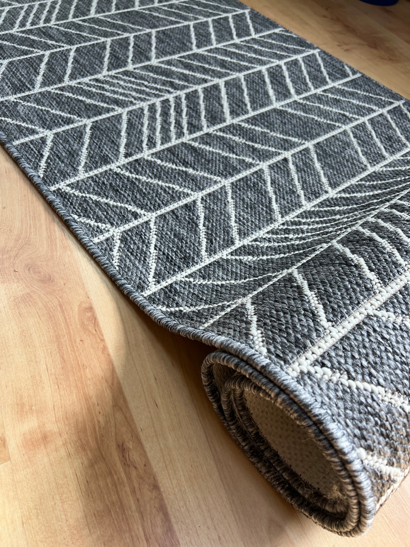 Seaspray Arrows Grey White 67 x 230 cm-zoom-