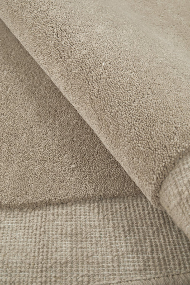 Cleo Latte Shaped Rug