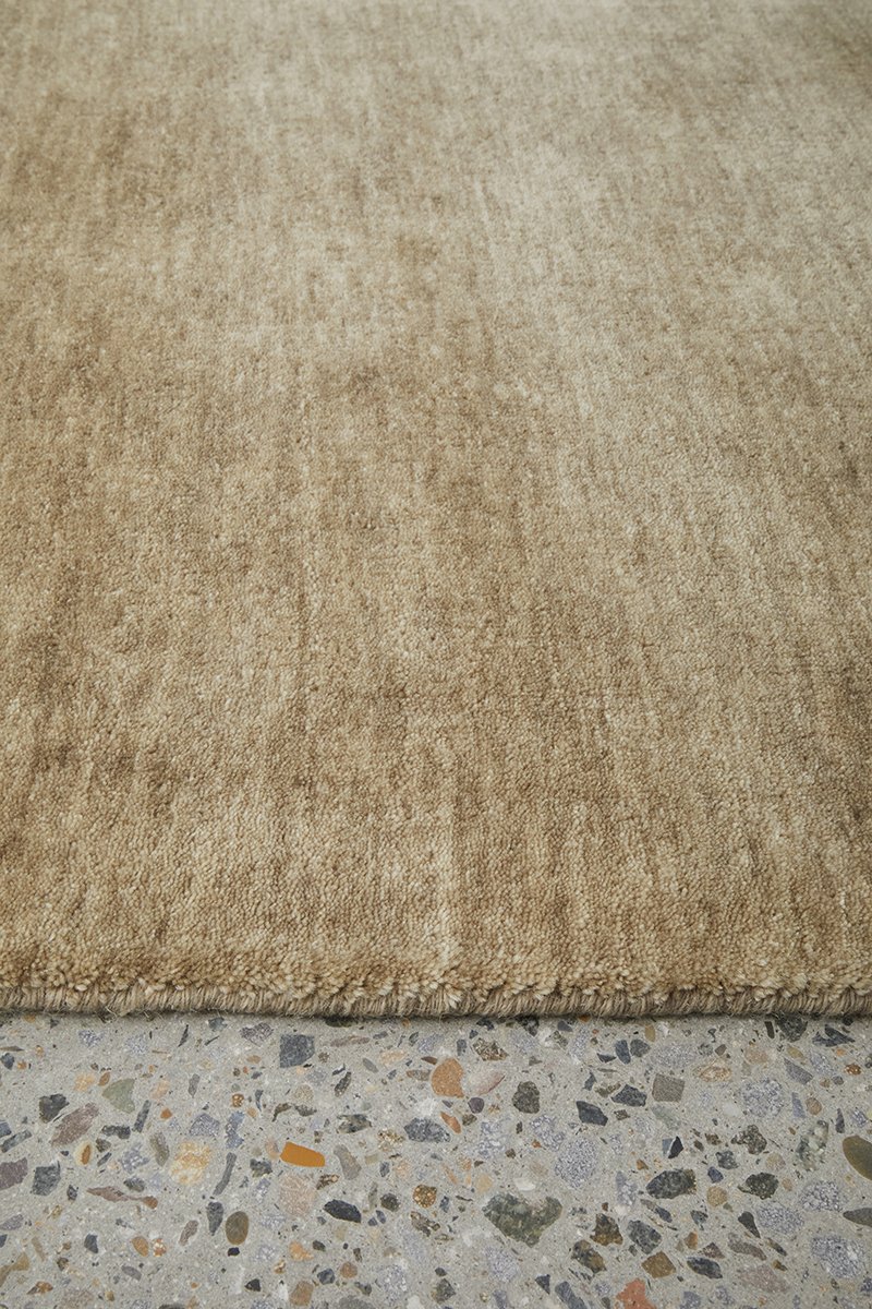 KinShip Oyster Fixed Runner by Conscious Loom-zoom-4