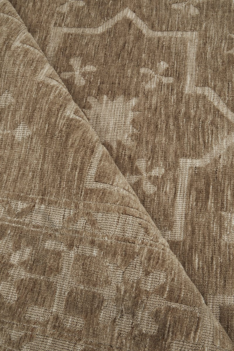 Ceylon Almond by Darren Palmer-zoom-6