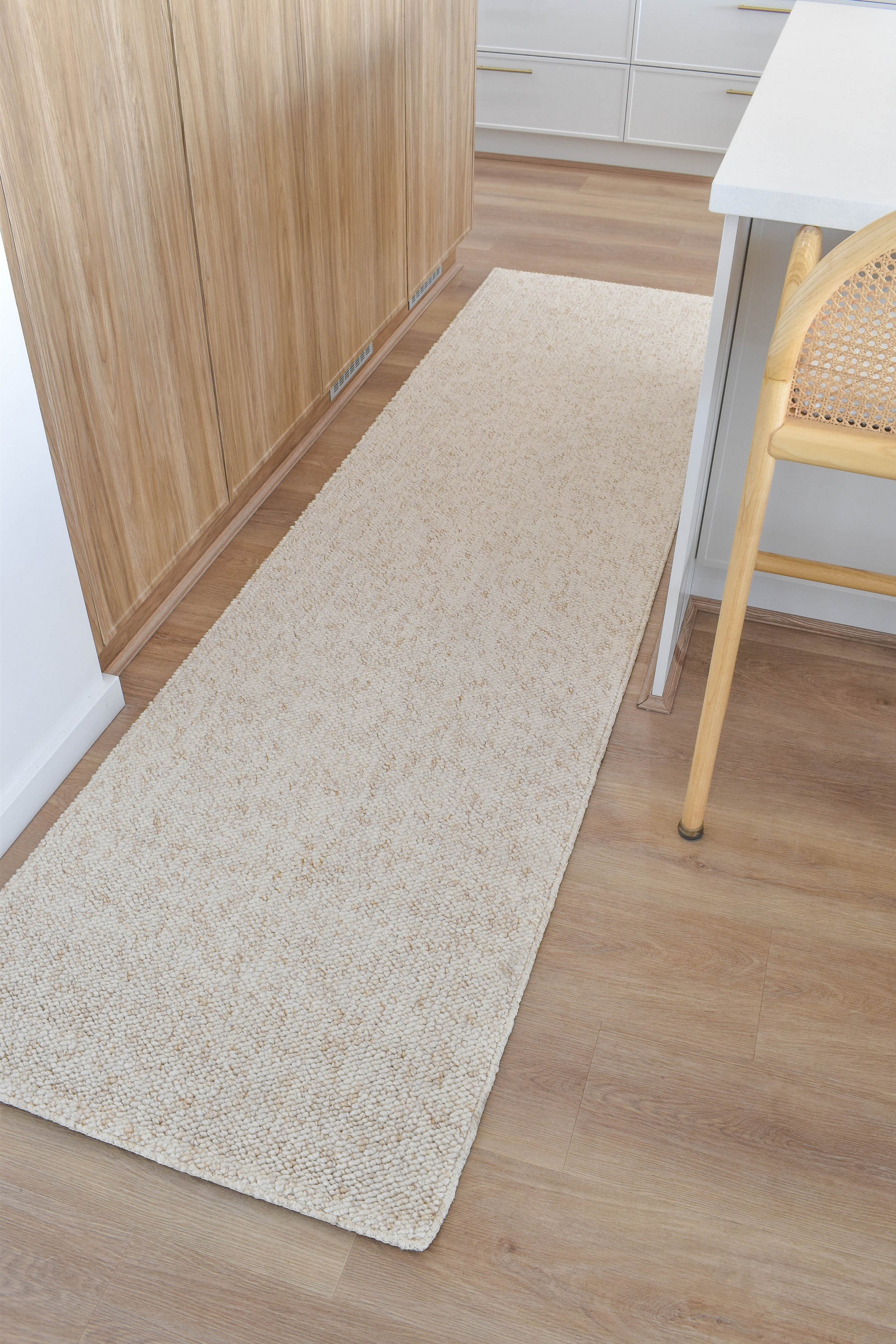 Drift Pebble Beige Fixed Runner-zoom-1