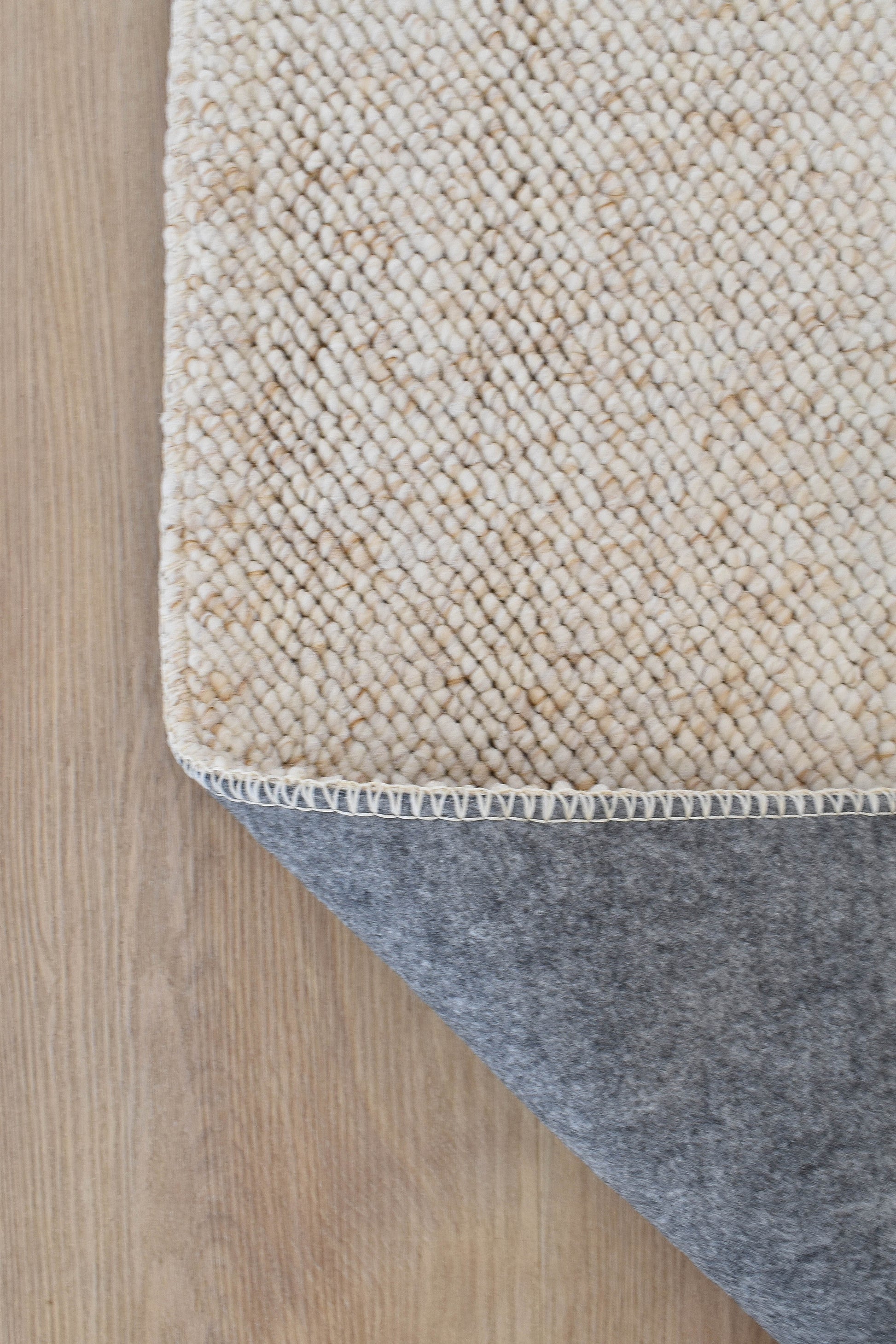 Drift Pebble Beige Fixed Runner-3