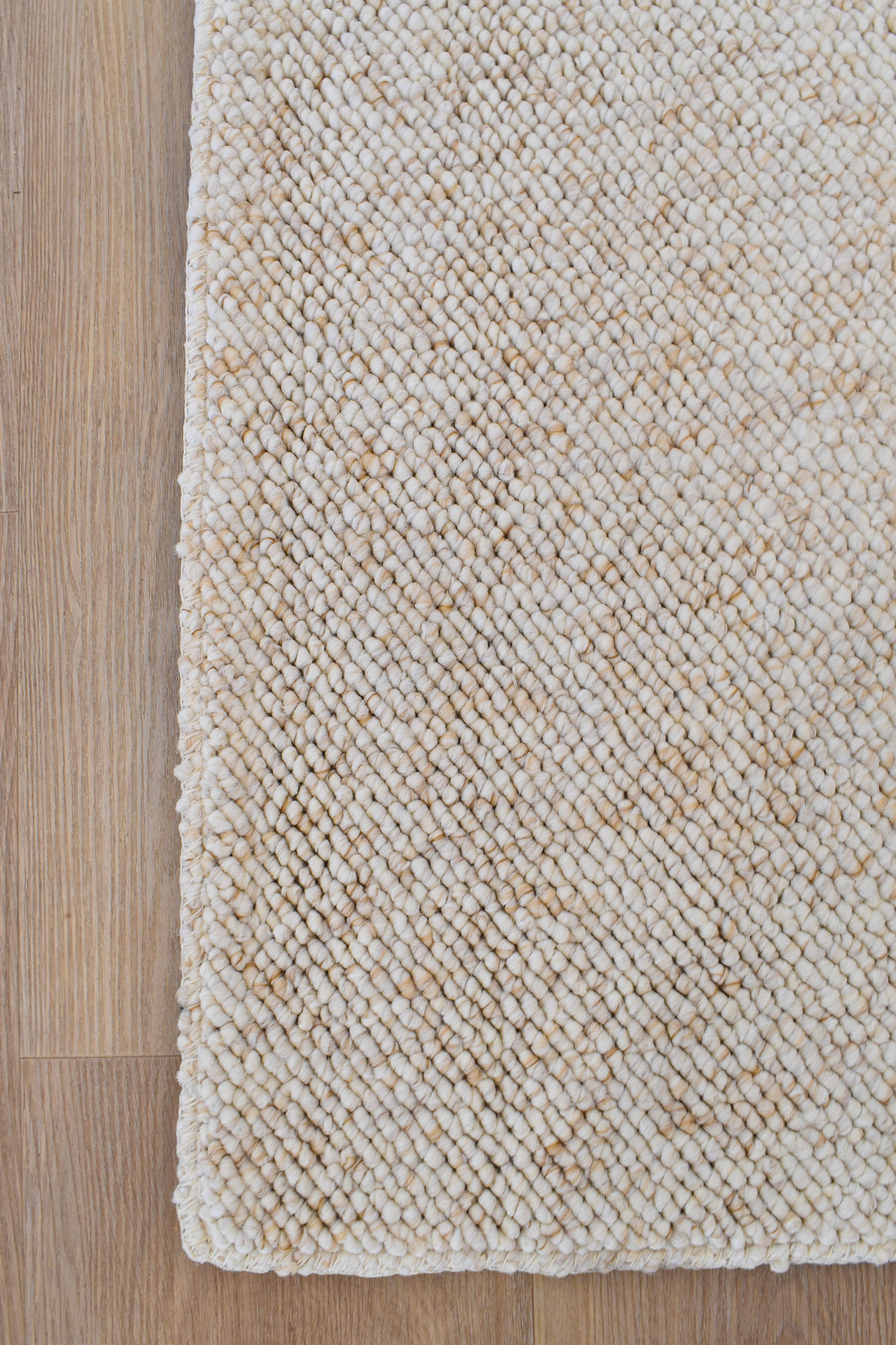 Drift Pebble Beige Fixed Runner-zoom-4