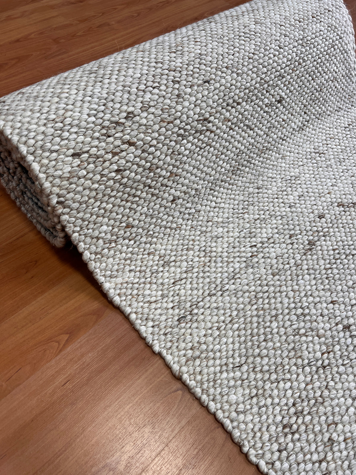 Drops Off White Fixed Length Runner-1