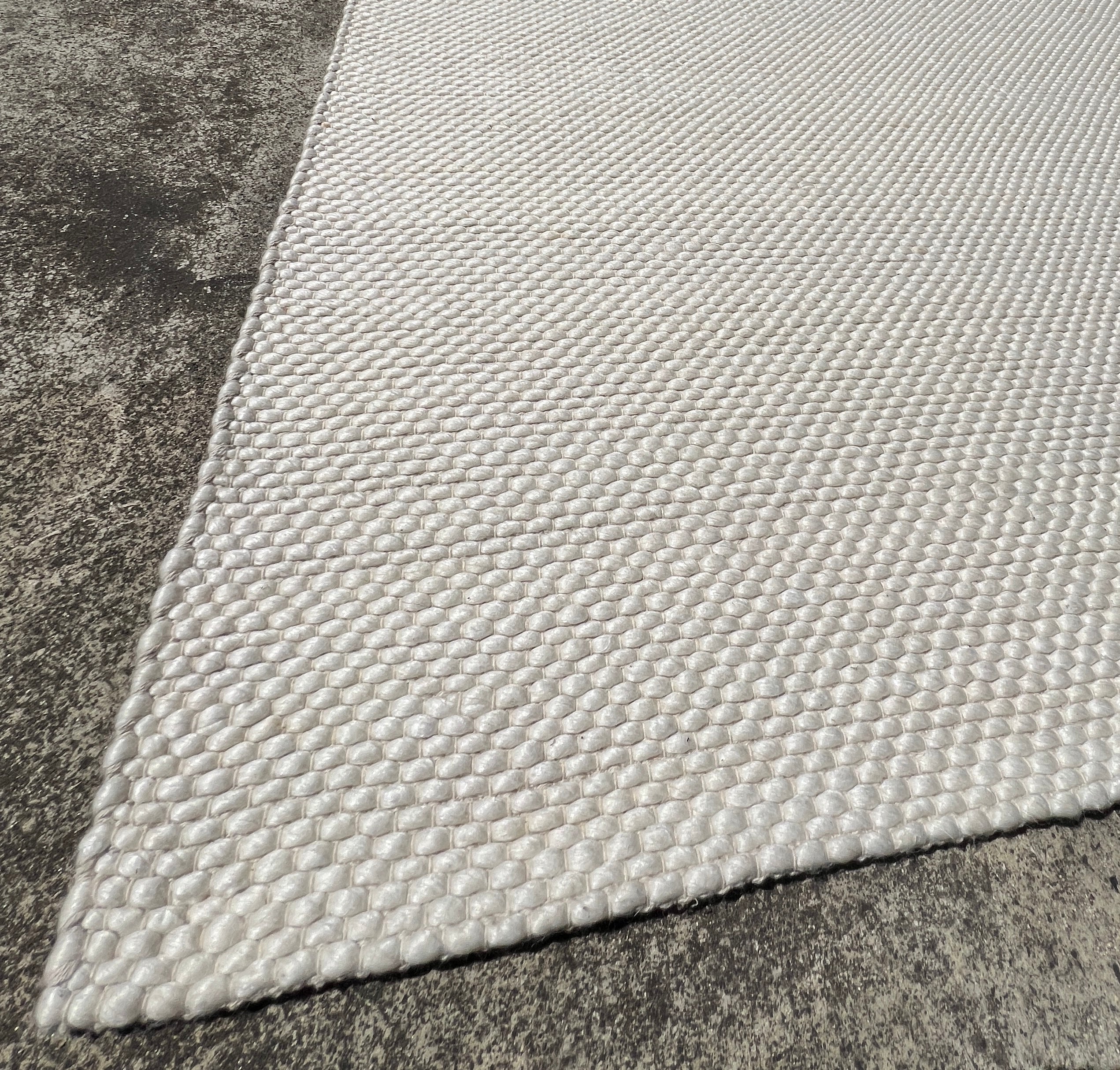 Drops Super White