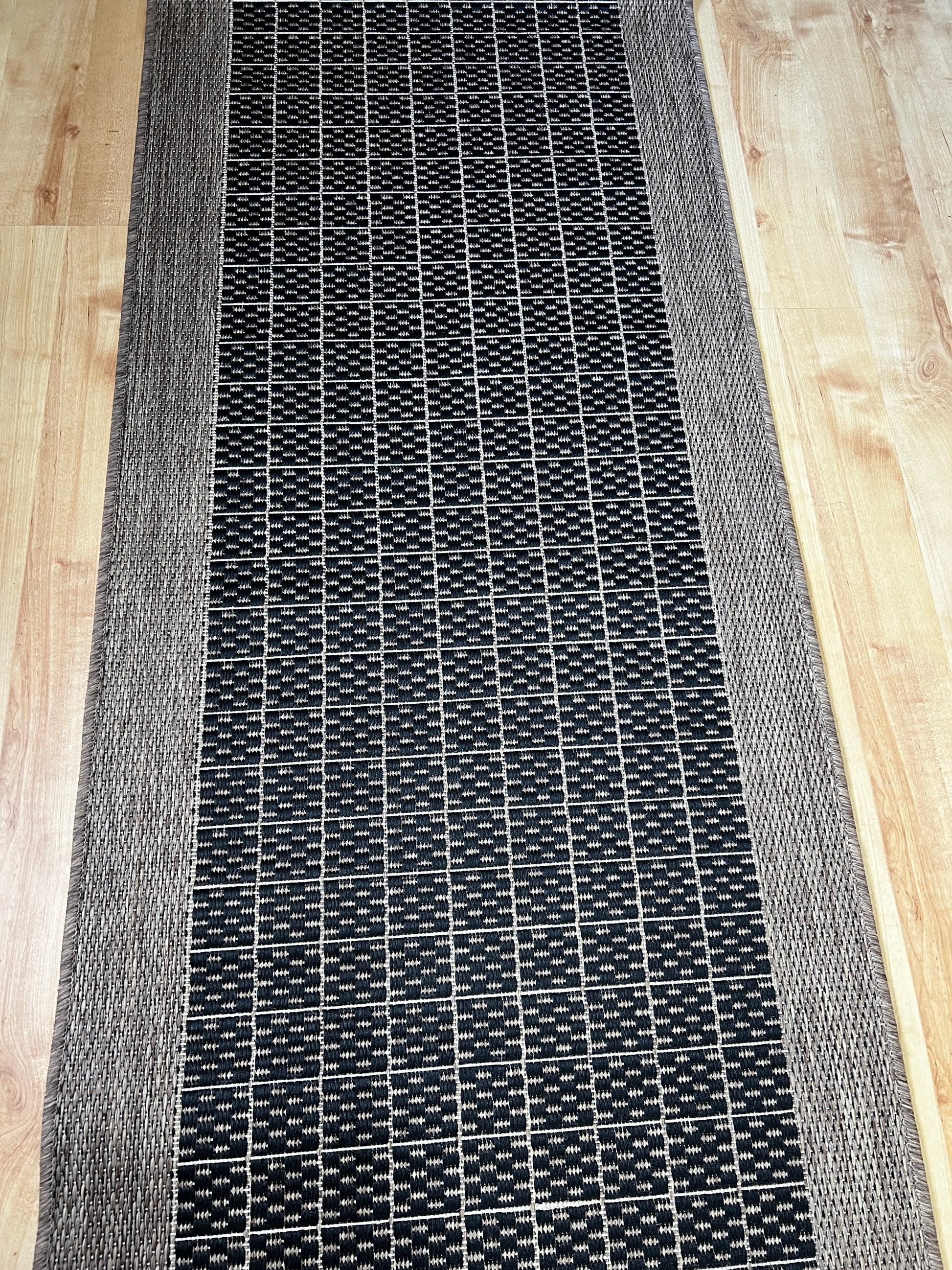 Suva Grid Coffee Black Fixed Runner-2