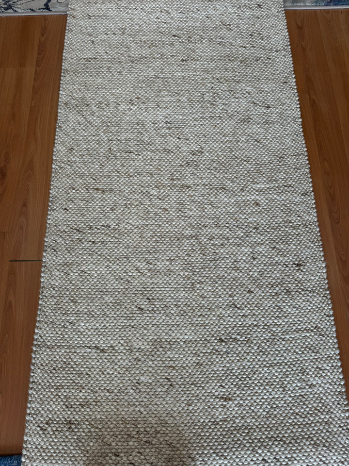 Drops Off White Runner 80 cm wide | $95 per metre