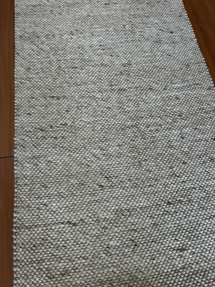 Drops Off White Runner 80 cm wide | $95 per metre