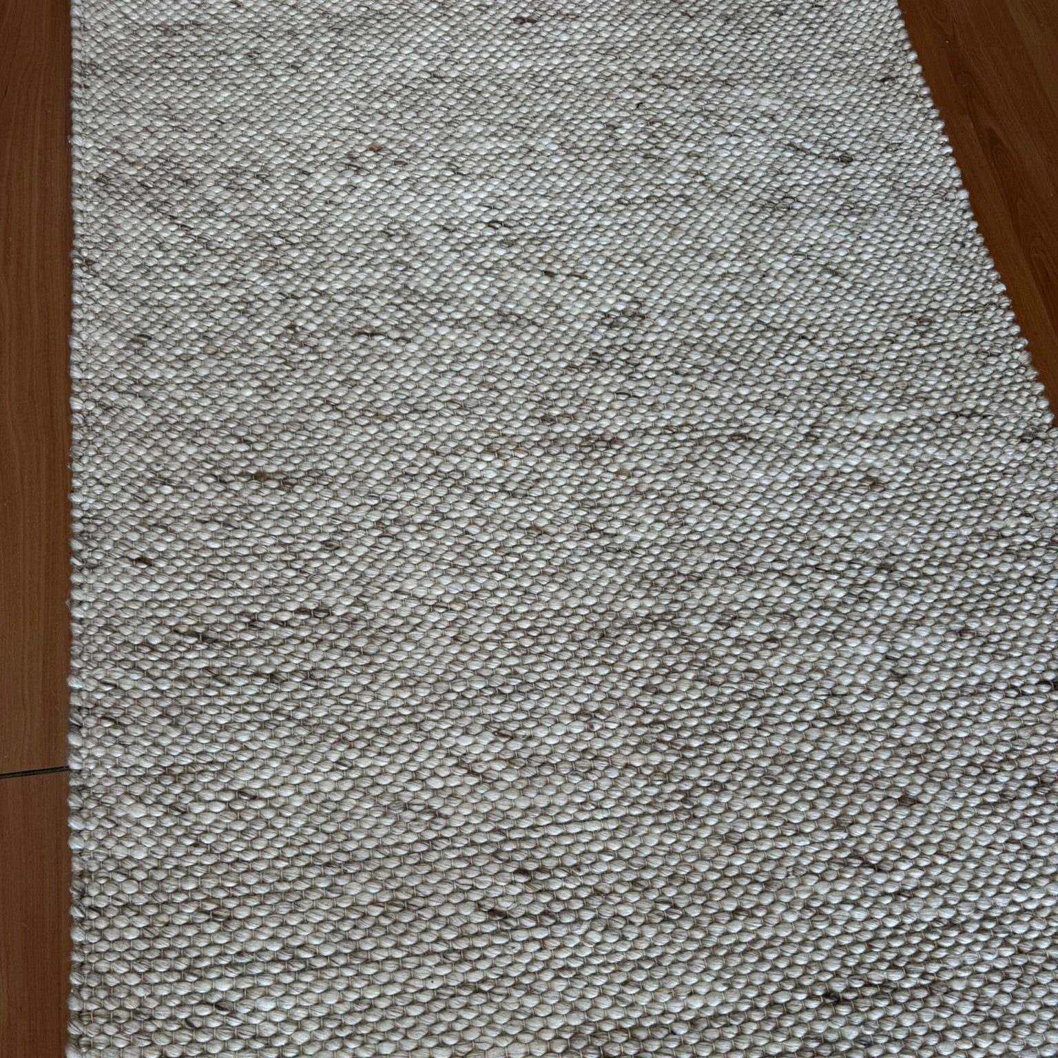 Drops Off White Runner 80 cm wide | $95 per metre