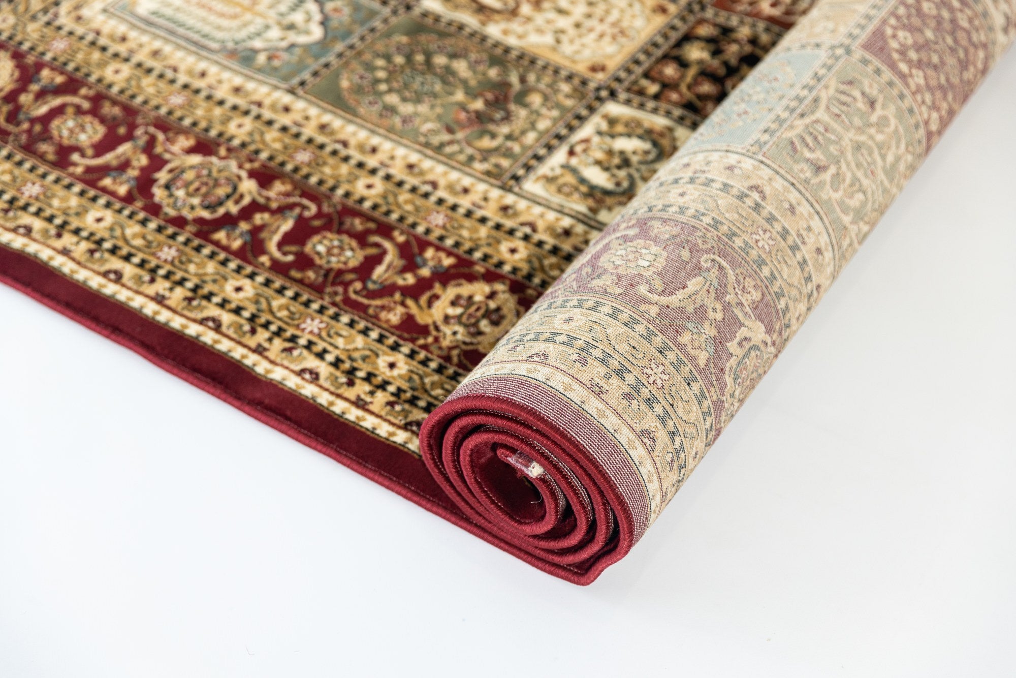 Red Verona Panel made of heat set polypropylene from Turkey, featuring a textured surface and modern design.