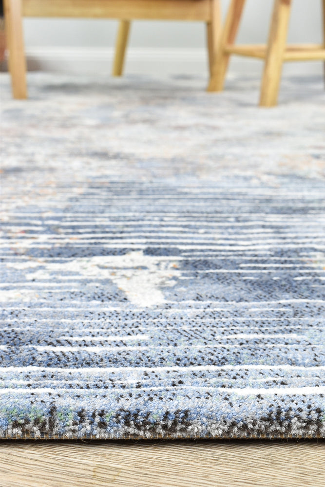 Elite Solo Modern Lounge