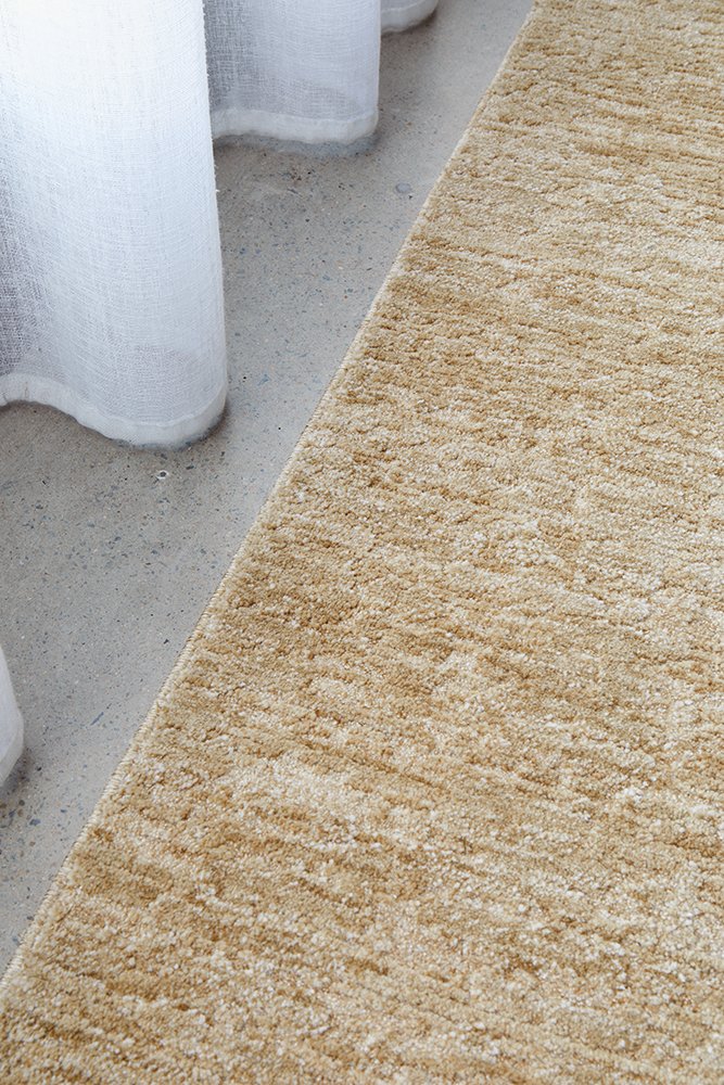 Willow Wheat Fixed Runner by Steph and Gian (Copy)