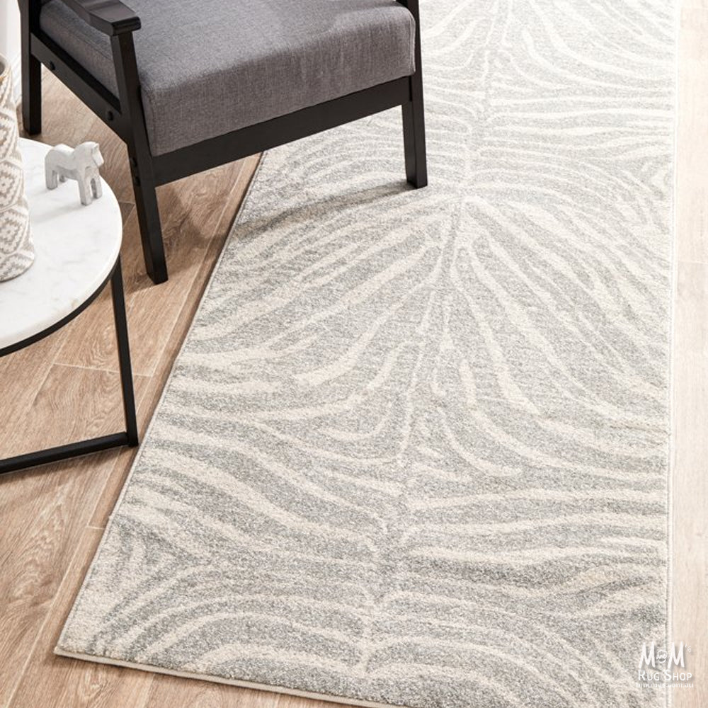 Chrome Savannah Silver Runner-9