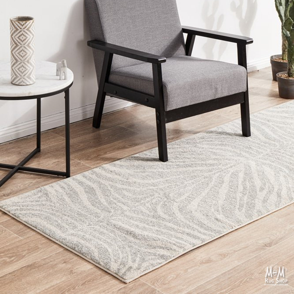 Chrome Savannah Silver Runner-1