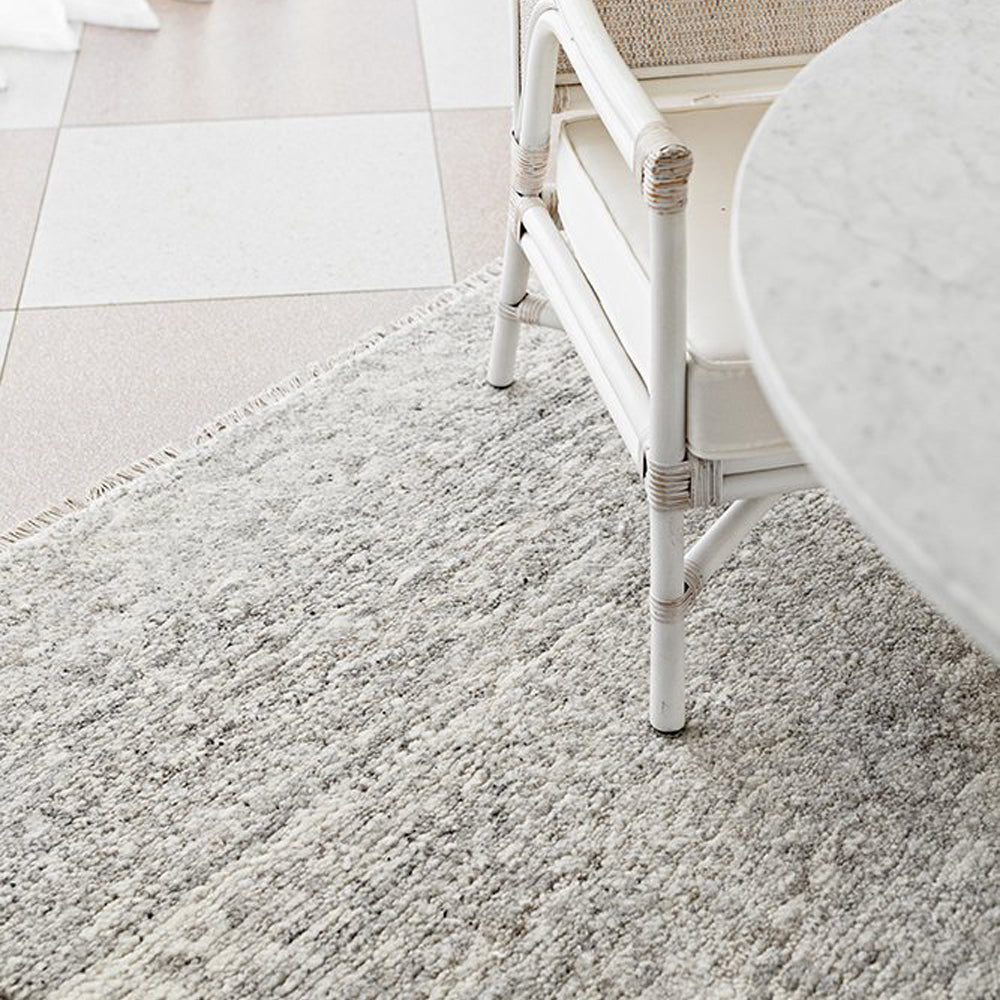 Travertine Silver by Darren Palmer-zoom-2