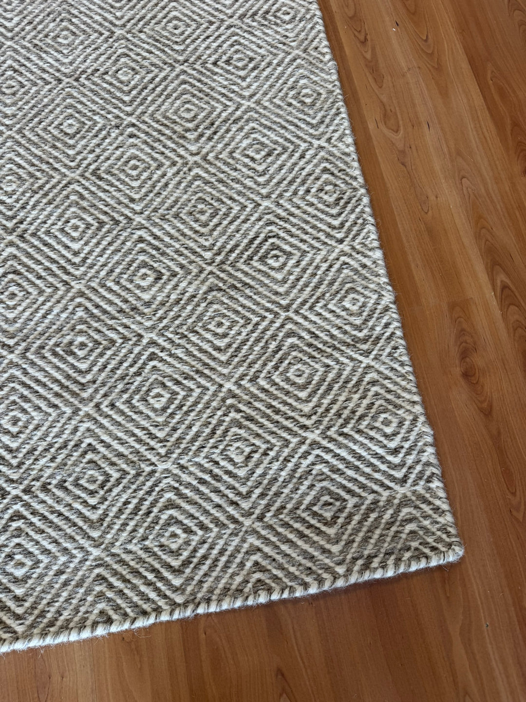 Diamond White Natural