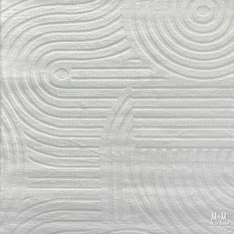 Macy White-zoom-