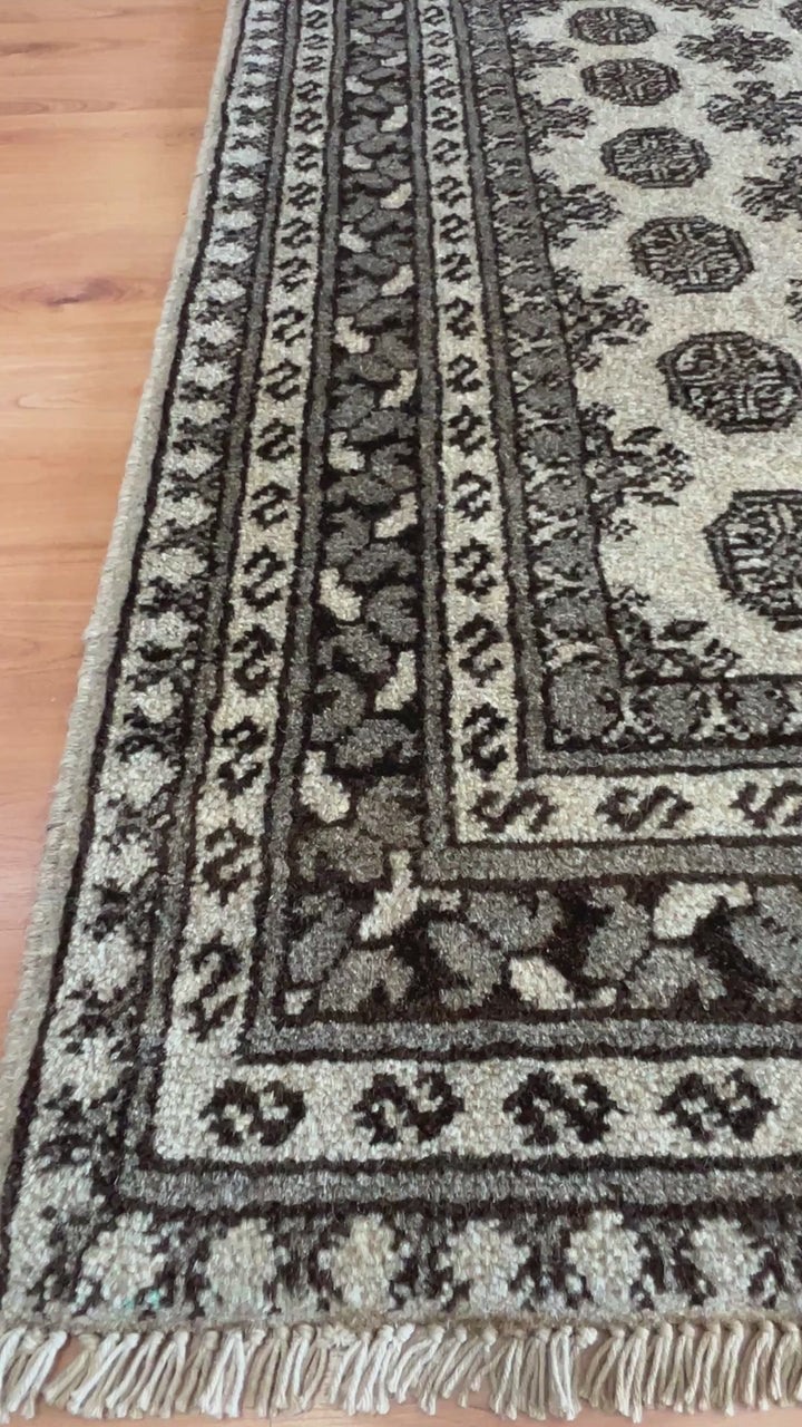 Akhcheh Natural 82 x 120 cm