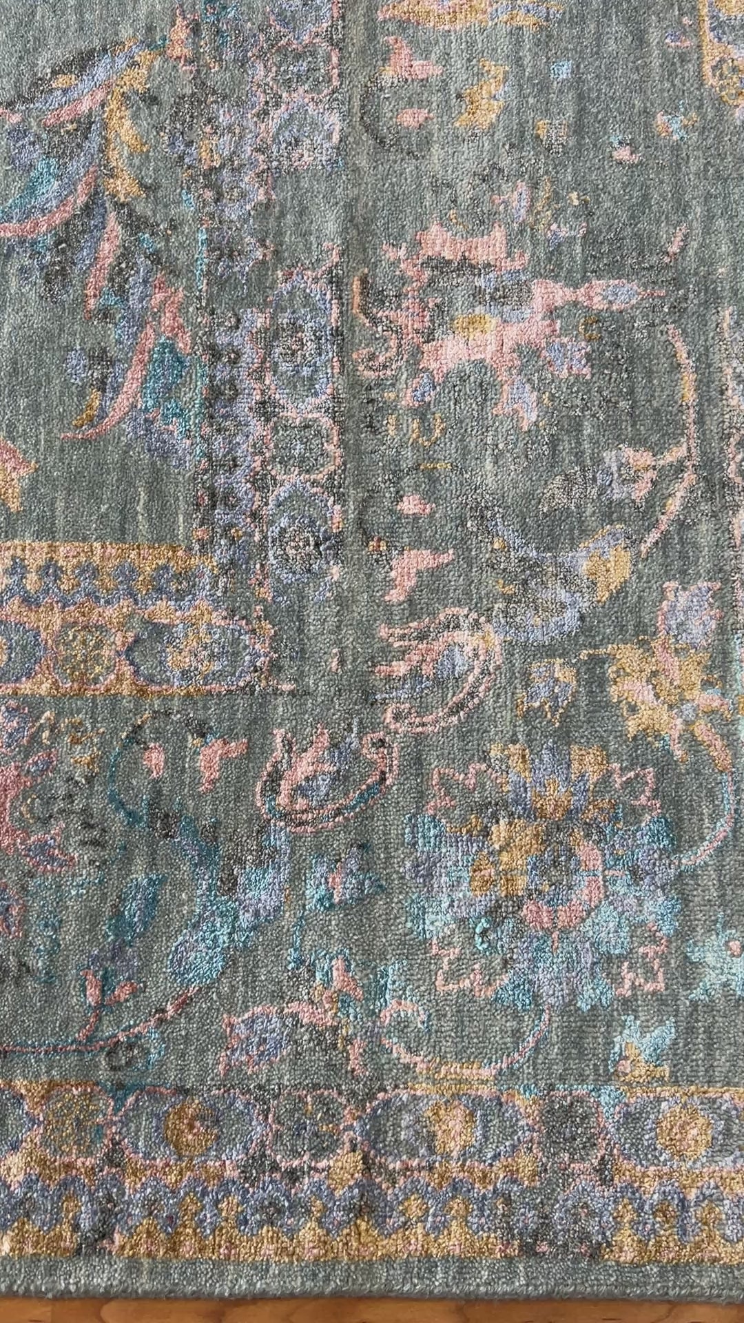 Transitional 245 x 300 cm