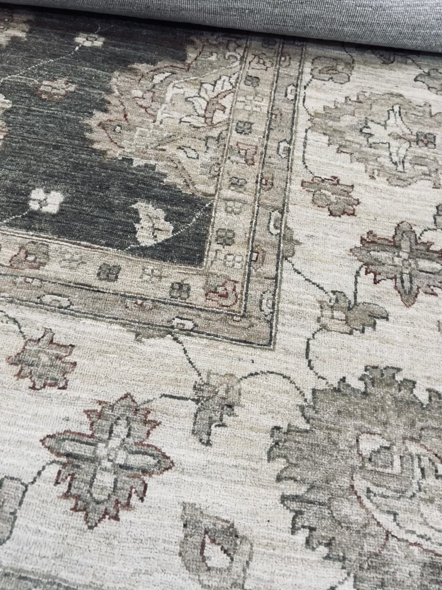 Choobi Green 277 x 395 cm-1