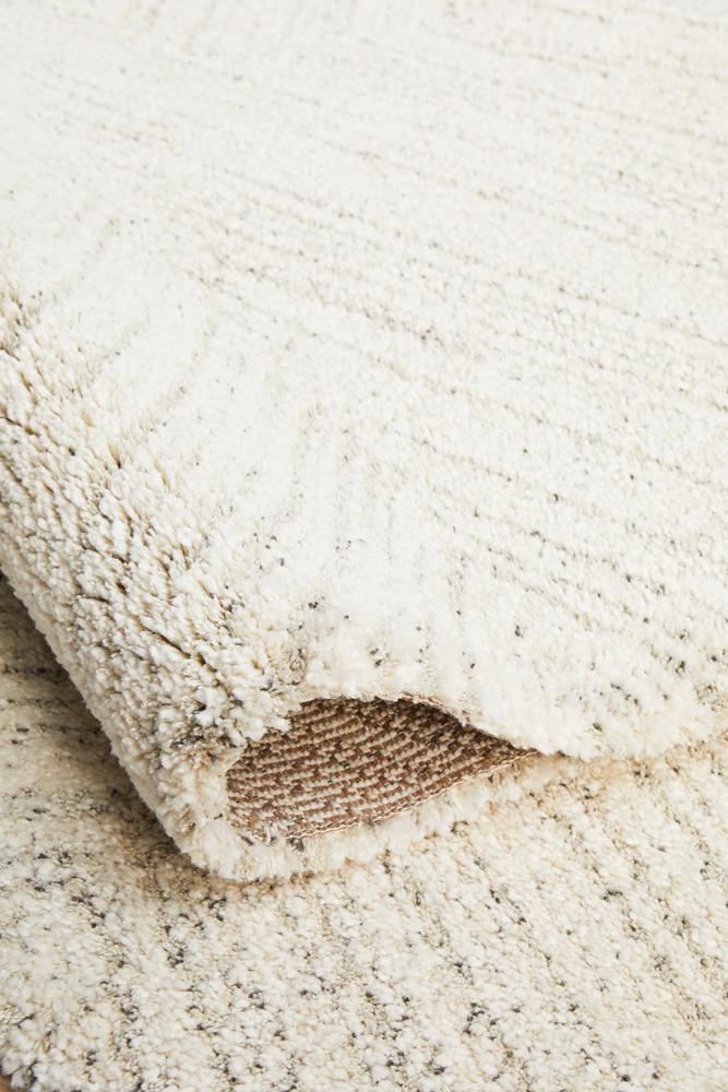 Alpine 844 Silver-zoom-