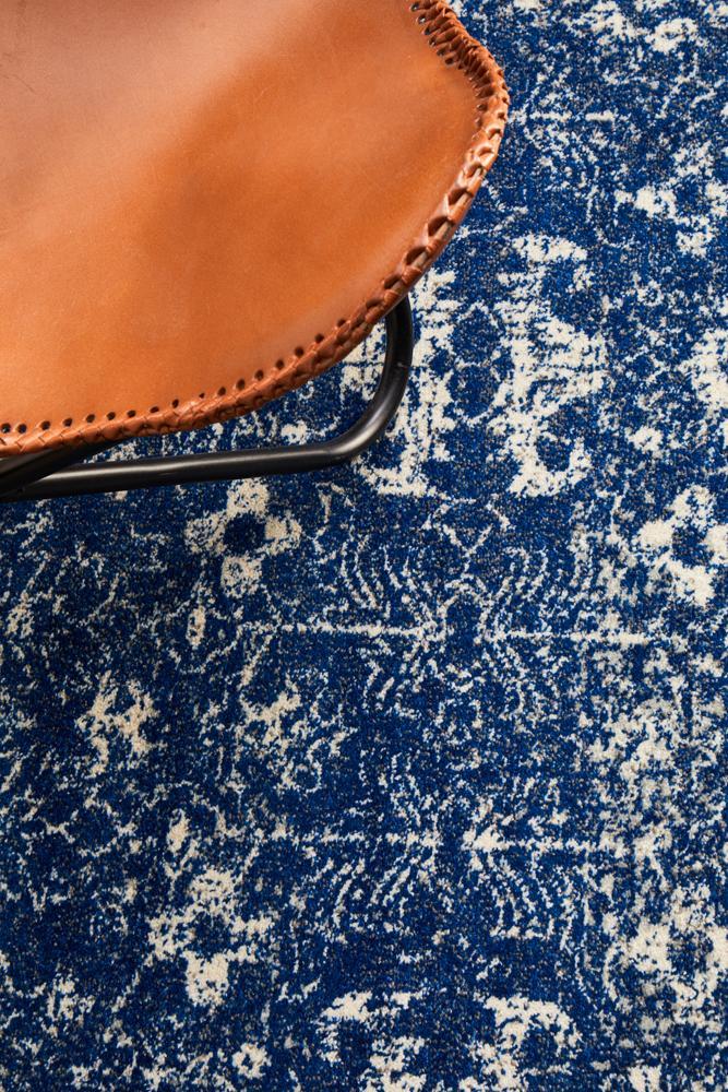 Evoke Antique Navy Round
