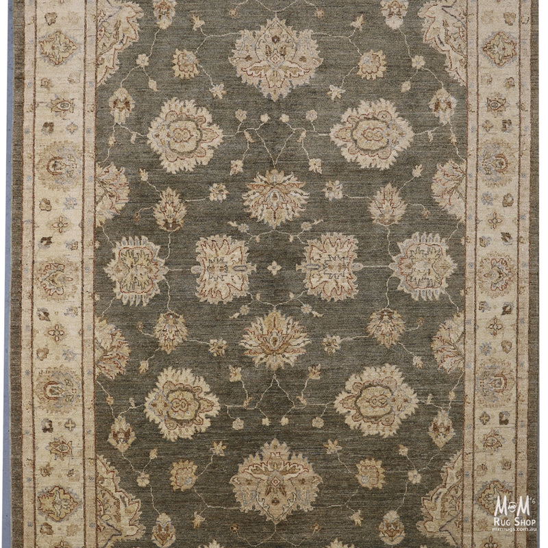 Choobi Green 207 x 306 cm-zoom-