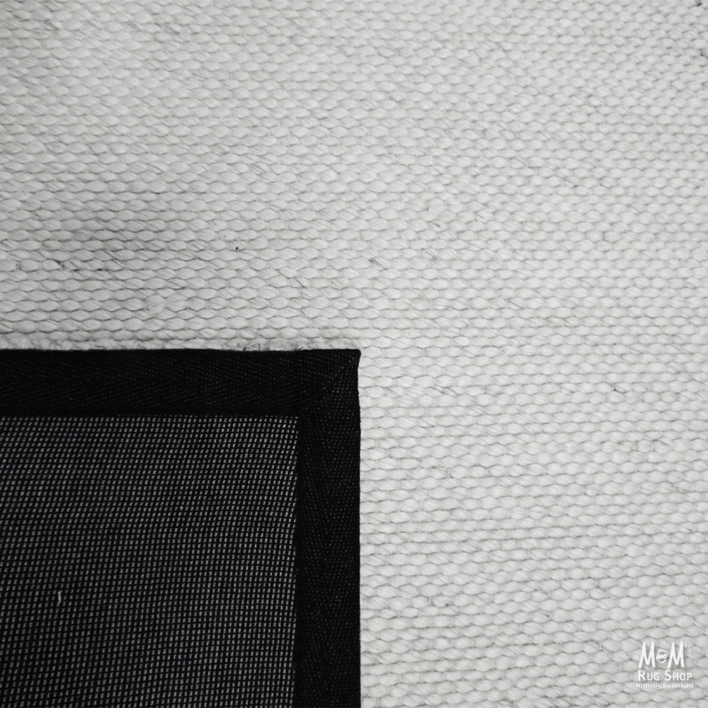 Drops White