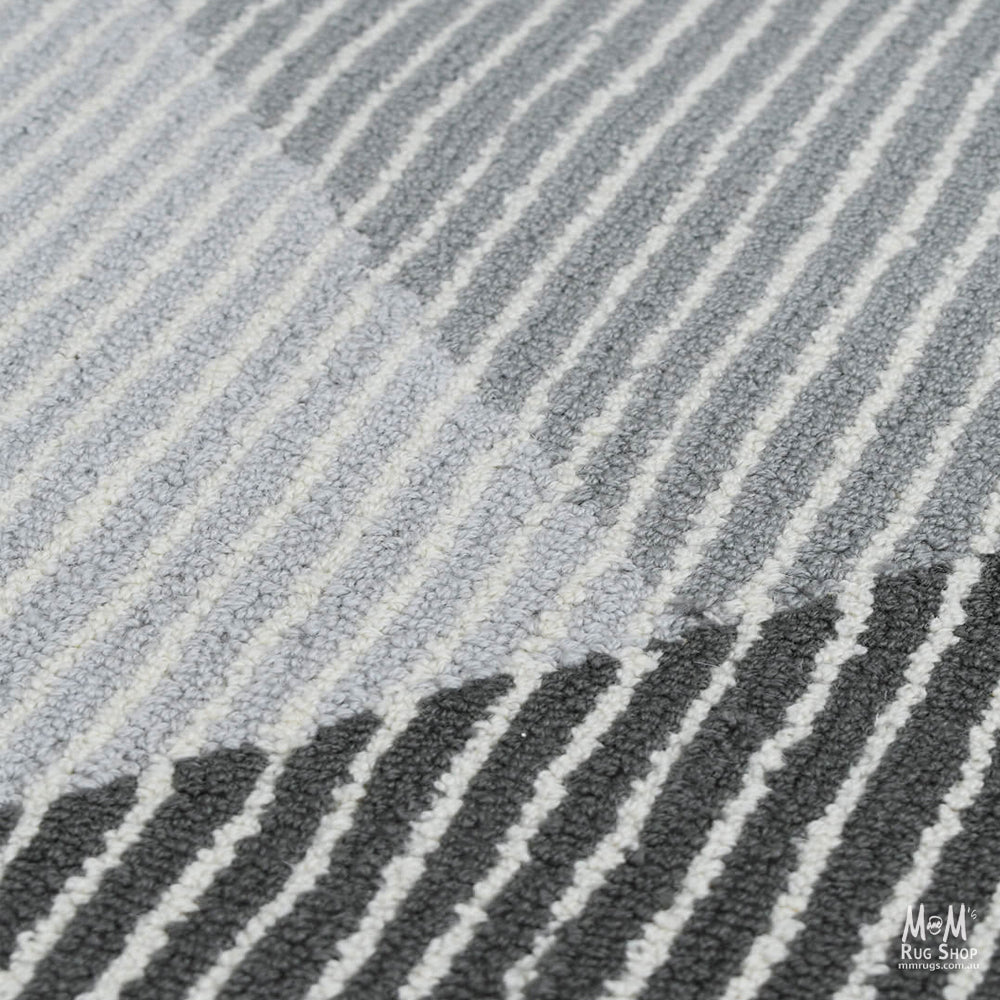 Pinstripe Seal-zoom-6