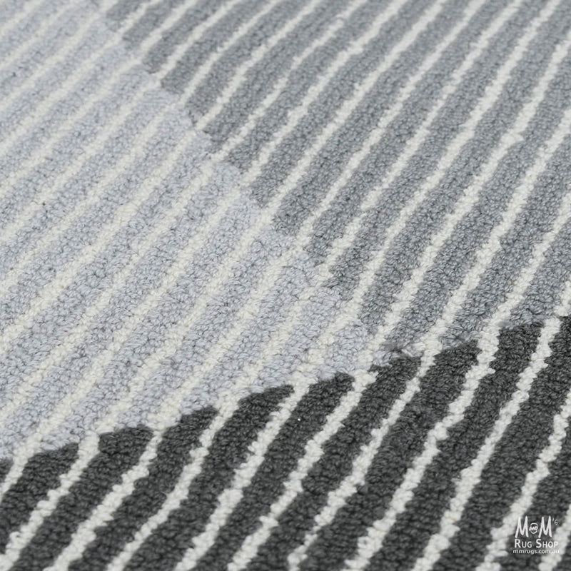 Pinstripe Seal-zoom-