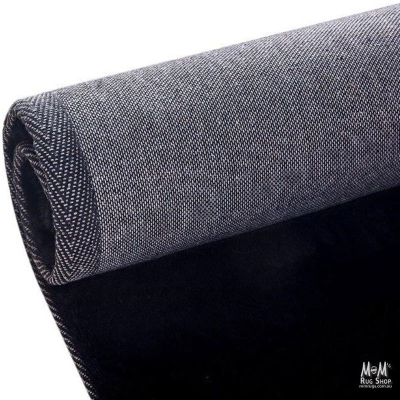 Pony Black-zoom-