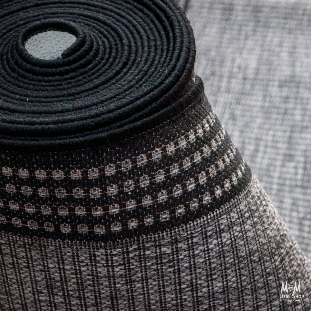 seaspray light grey runner