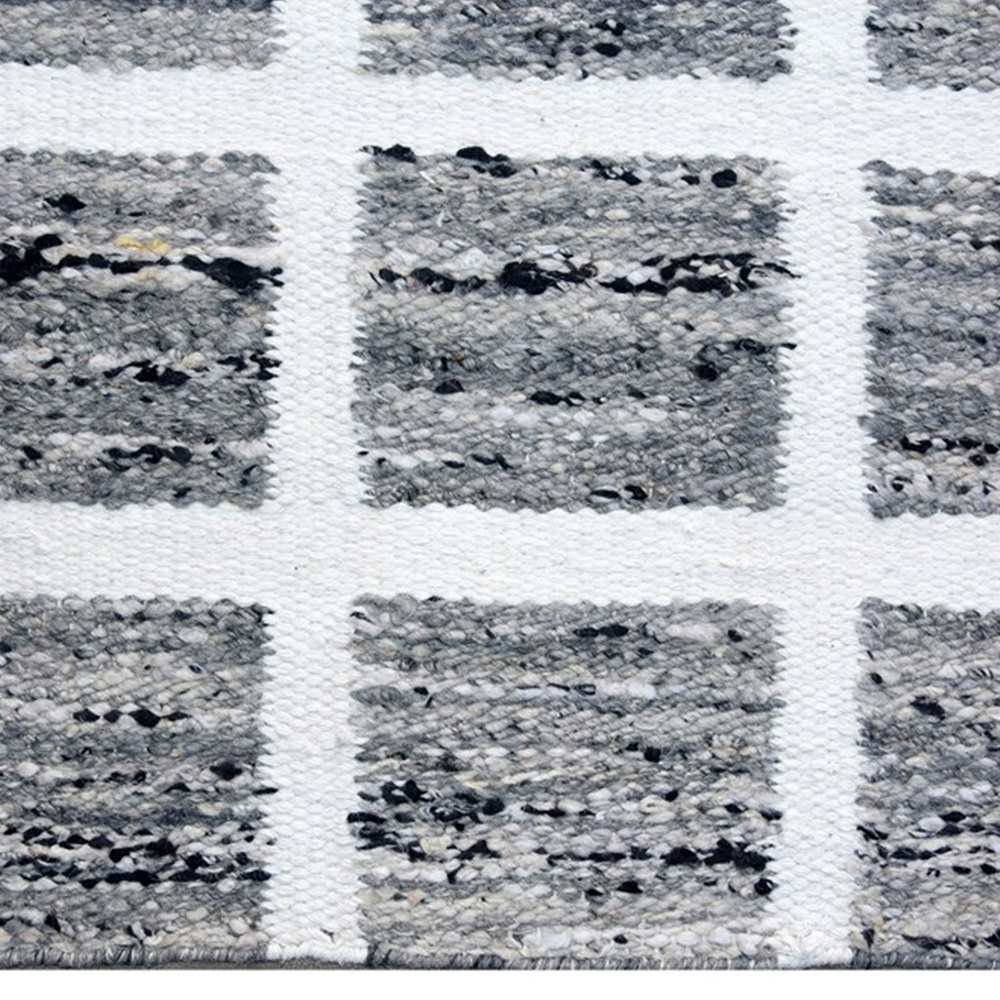 Vision Grey-zoom-1